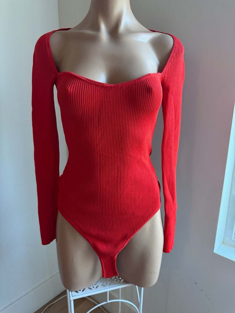 Superdown Red Ribbed Long Sleeve Bodysuit Size S